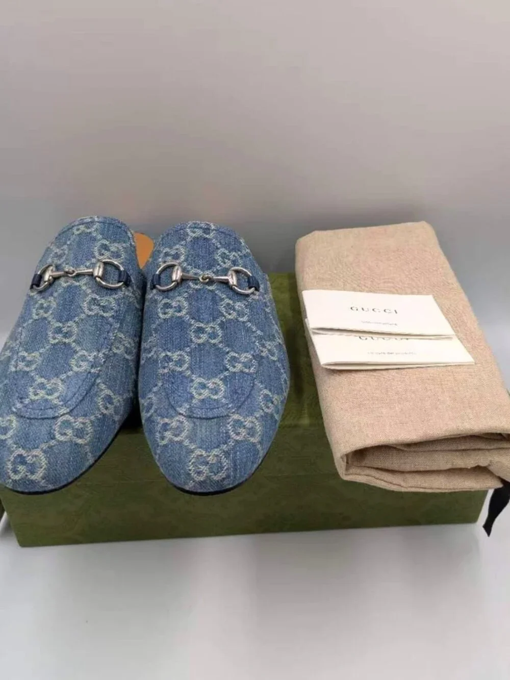 Gucci Women’s Monogram Jumbo GG Denim Malaga Princetown Slippers Light Blue EU37 - Picture 12 of 14